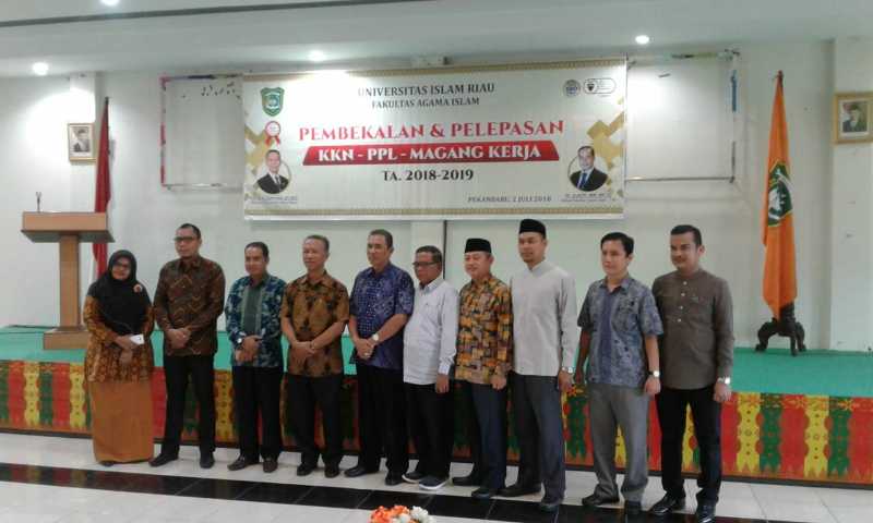 UIR Lepas Mahasiswa KKN ke Dua Negara