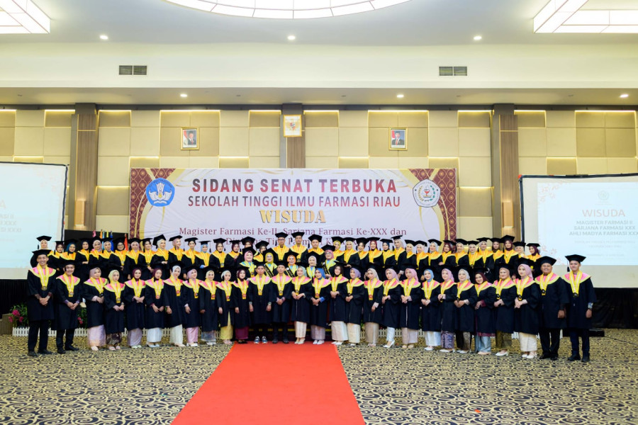 STIFAR Riau Wisuda S2 ke 2, S1 ke 30 dan D-III ke 31