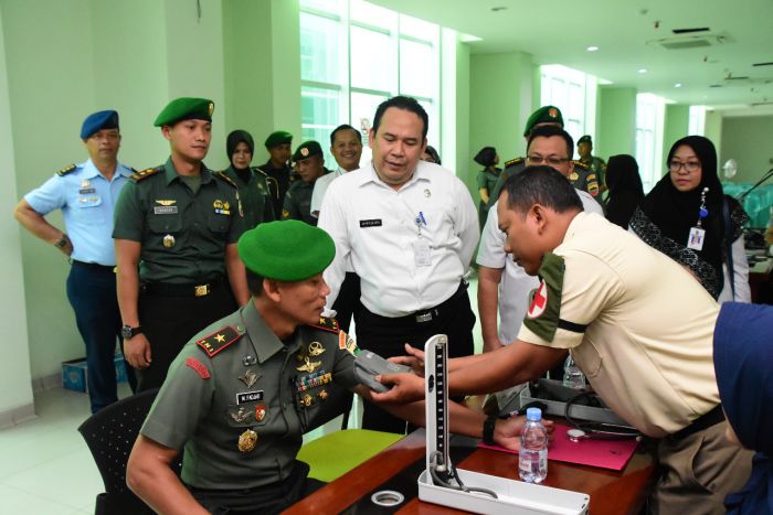 Korem 031/Wira Bima Bersama Pelindo Peduli Kesehatan Masyarakat Tampan