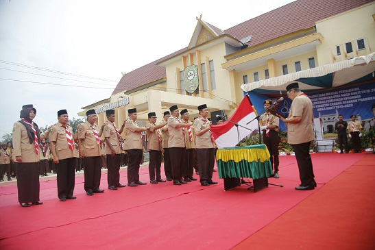 H Azaly Johan Lantik H. Syamsuar M.Si Sebagai Ketua Mabicab Pramuka Siak