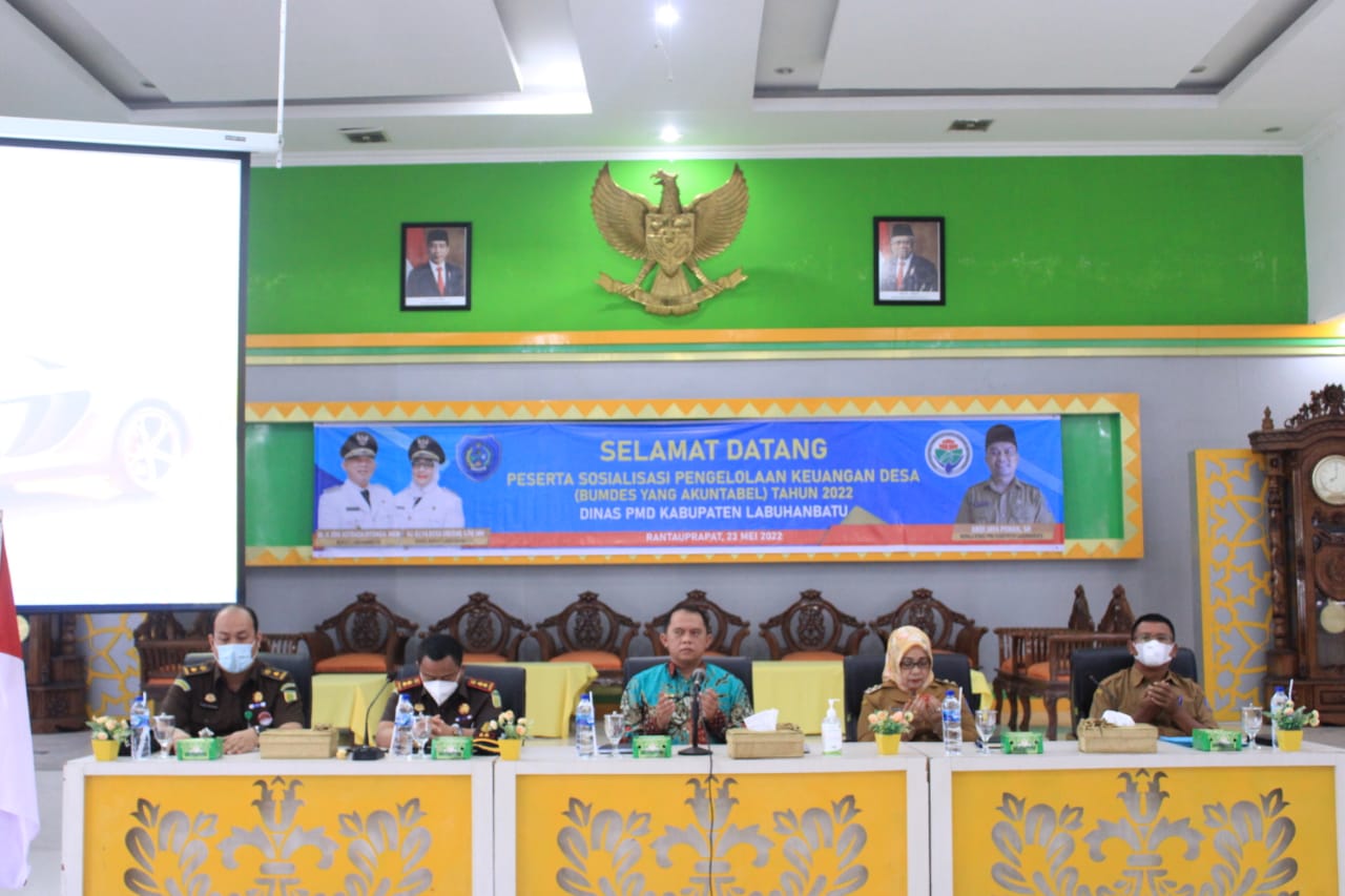 Bupati Erik Inginkan Kades Mengerti Regulasi Pengelolaan Keuangan Desa