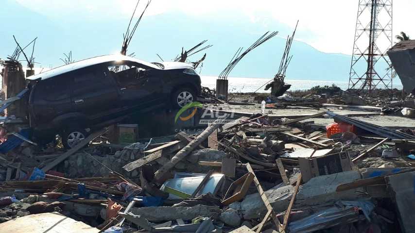 Darurat ! Ekonomi Mati, Air Minum dan Pangan Nihil di Palu