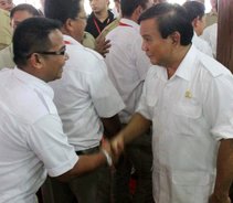 Mantap!!! Ketua DPC Gerindra Rohil Perintahkan Anggota DPRD Dari Partainya Kembalikan Mobnas