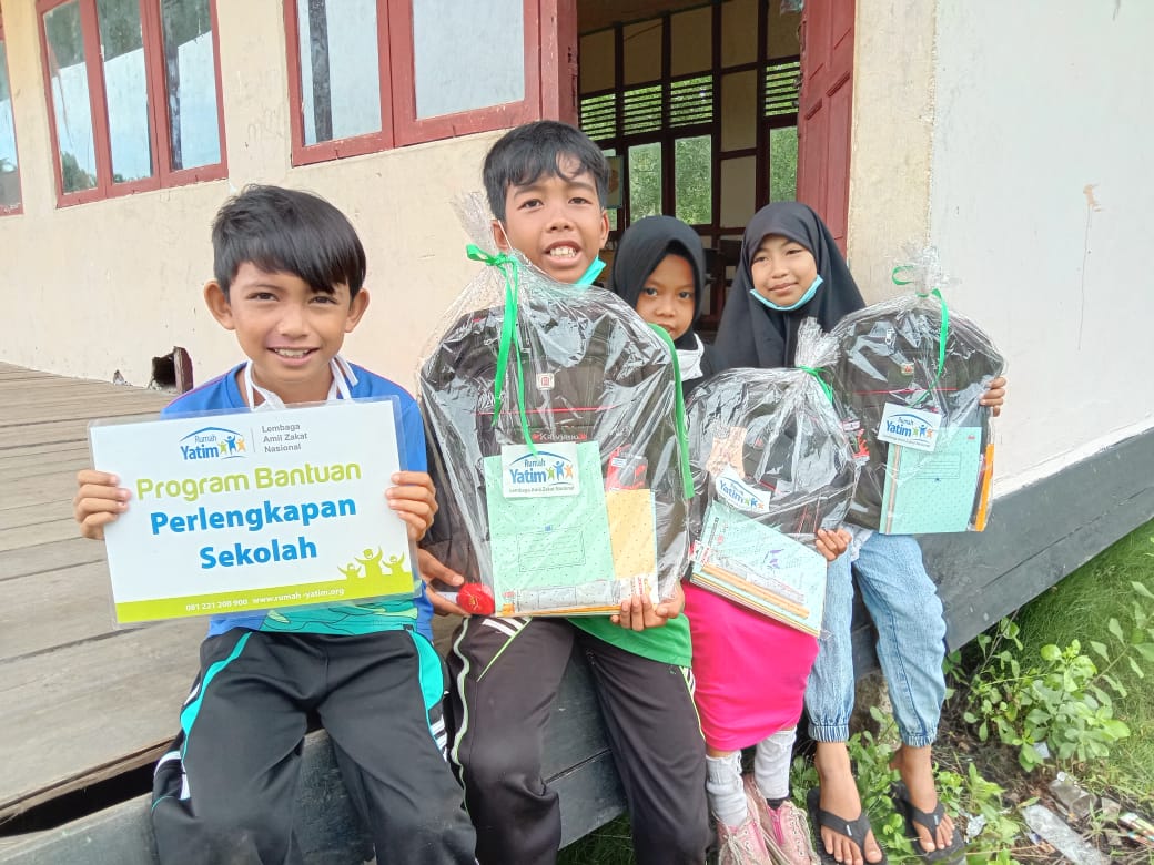 Bantuan Pendidikan Rumah Yatim Bahagiakan Anak-anak di Pedalaman Riau