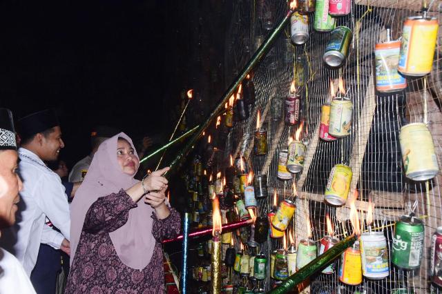 Bupati Kasmarni Sambut Baik dan Apresiasi Semua Pihak, Atas Semangat Hidupkan Budaya Lampu Colok