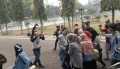 Demo ditengah Kabut Asap, Tiga Mahasiswi UNRI dilarikan Ke RS Bhayangkara
