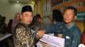 Bupati Labuhanbu Salurkan Bantuan Pendidikan Masuk Perguruan Tinggi